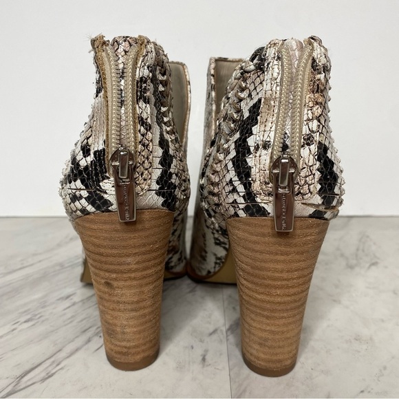 Vince Camuto Delsimba Snakeskin Bootie 7M - Picture 4 of 12